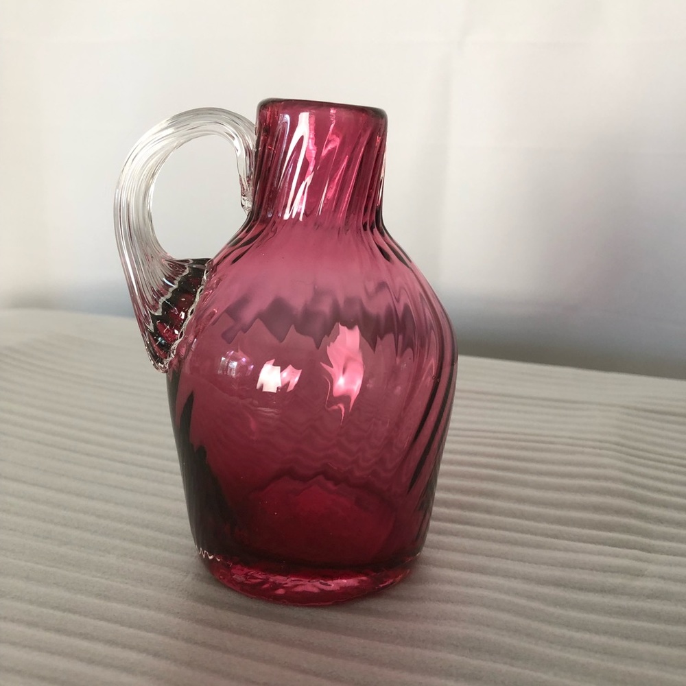 Cranberry/Pilgrim Glass Collectible (I)